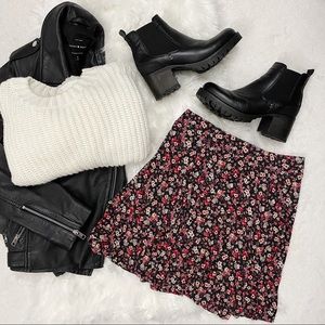 🌿Forever 21 Floral A-line Mini Skirt 🌿